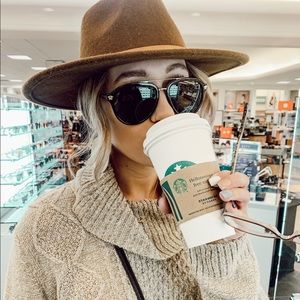 Meet your Posher, Madi